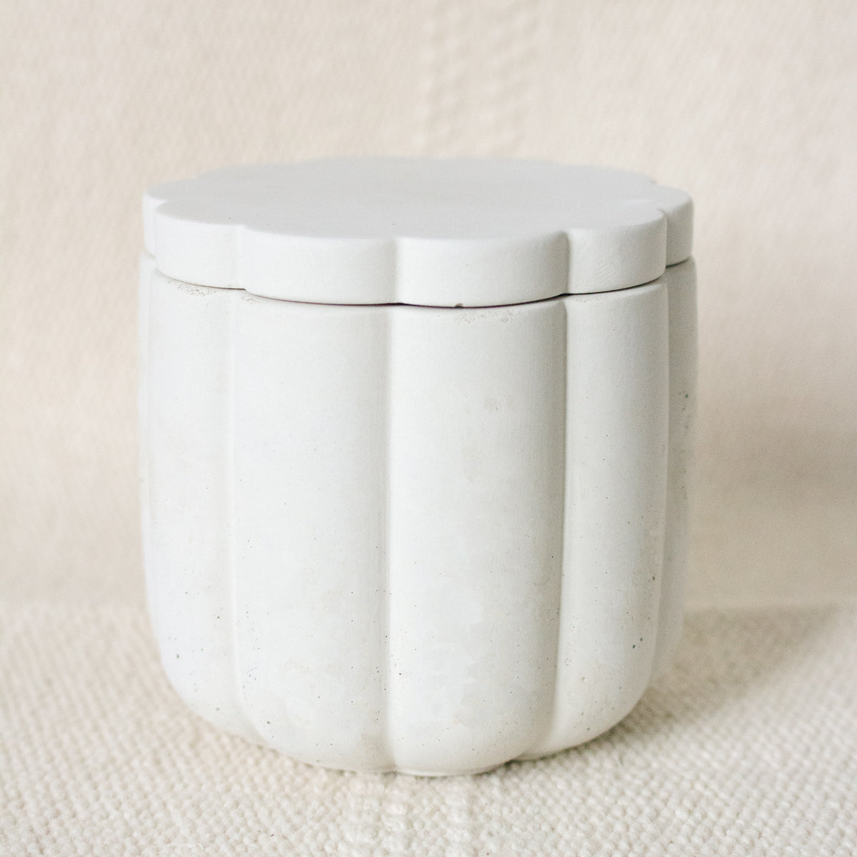 6oz Ribbed Concrete Pot with Lid, Wholesale Candles, Candle Making