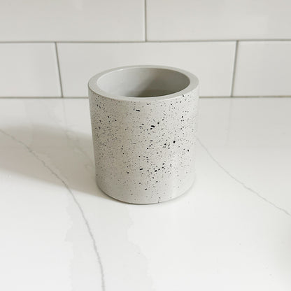 10oz Concrete Jar in Speckled Light Gray