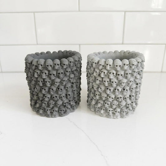 5oz Empty Concrete Vessel - Skull Heads