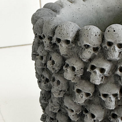 5oz Empty Concrete Vessel - Skull Heads