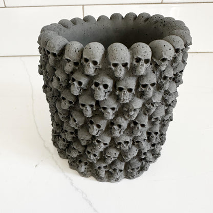 5oz Empty Concrete Vessel - Skull Heads