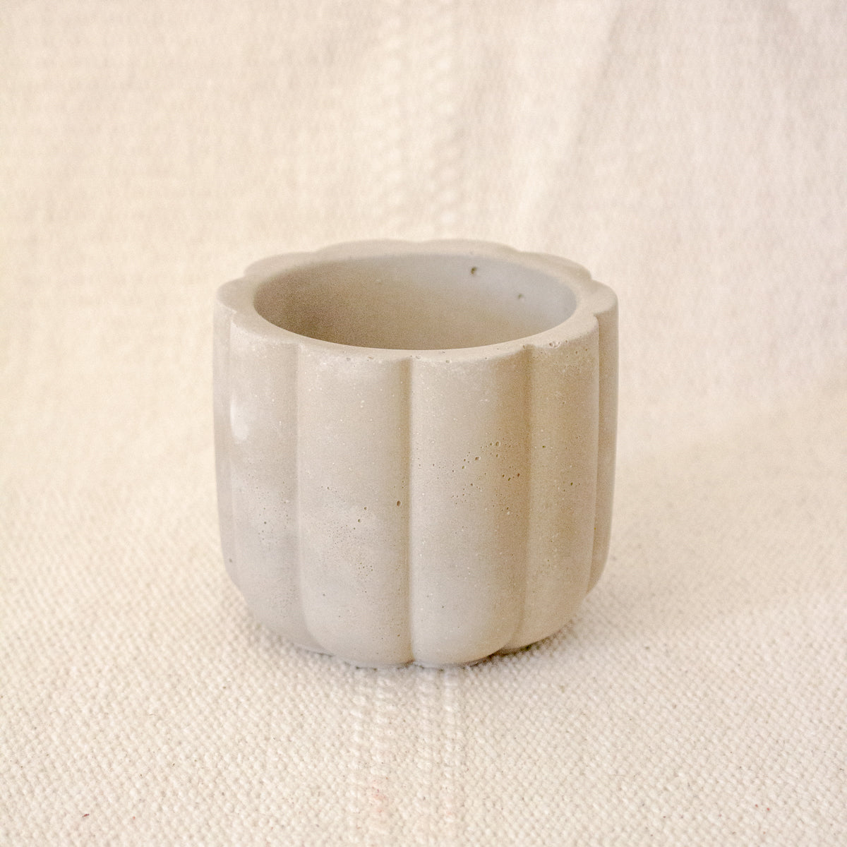 Empty Concrete Candle Jar, holds 7oz of wax- Scallop Style