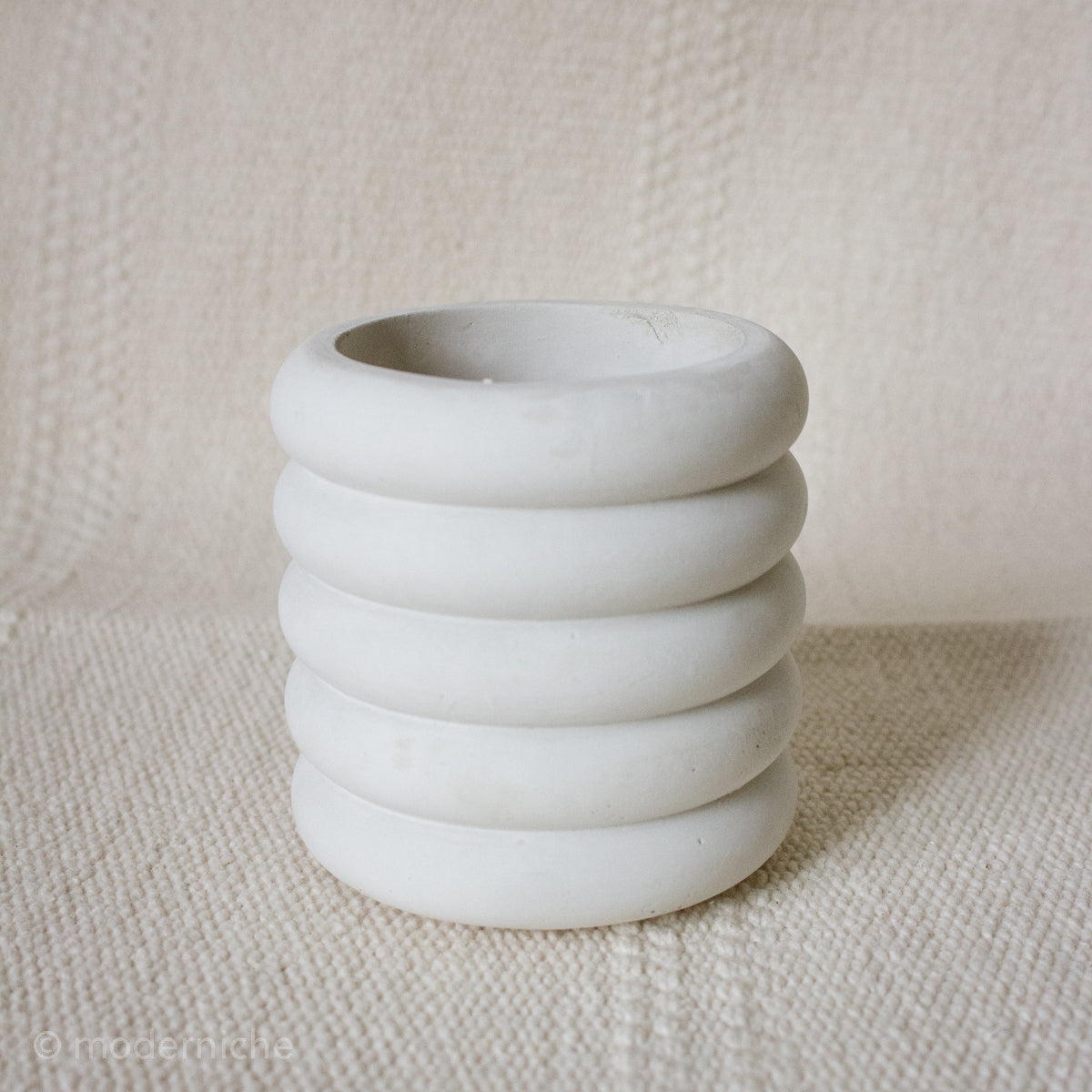 7oz Empty Concrete Candle Vessel with Lid - Scallop Style, Wholesale  Candles, Candle Making